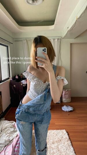 Kura Onee San OnlyFans Leak Picture - Thumbnail Ic9xPQqJwf