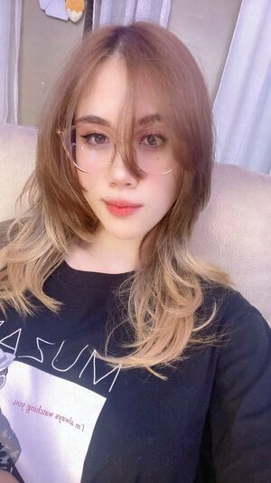 Kura Onee San OnlyFans Leak Picture - Thumbnail f57KemlFJV