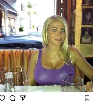 Laura Hamilton OnlyFans Leak Picture - Thumbnail rLT1aZ06et