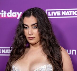 Lauren Jauregui OnlyFans Leak Picture - Thumbnail 7swV94IVWh