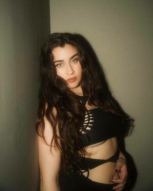 Lauren Jauregui OnlyFans Leak Picture - Thumbnail dVtey0GwyW