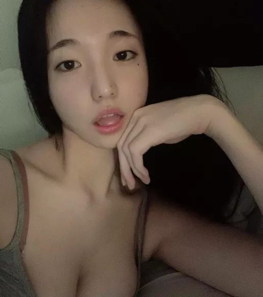 Lee Yeonwoo OnlyFans Leak Picture - Thumbnail F7z1Ex3rWX