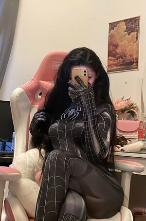 Lilaxgsm OnlyFans Leak Picture - Thumbnail 8GNfSbf9eI