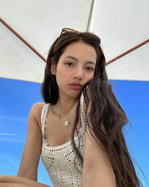 Lisa OnlyFans Leak Picture - Thumbnail 9MtsGeO0W7