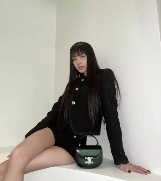 Lisa OnlyFans Leak Picture - Thumbnail 9uggGcDRgd