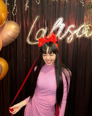 Lisa OnlyFans Leak Picture - Thumbnail RxFqfrGxI1