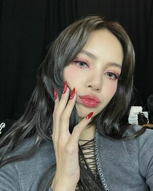 Lisa OnlyFans Leak Picture - Thumbnail qiDzsBI4DD