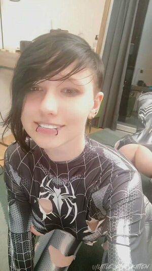 Little_emo_kitten OnlyFans Leak Picture - Thumbnail Tqf5yNBcyK