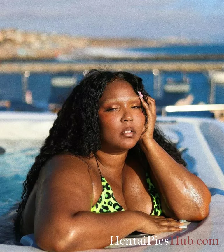 Lizzo Nude OnlyFans Leak Photo mwLnnB1SE3