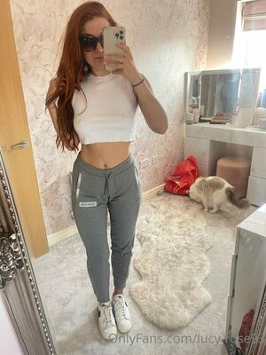 Lucy_rose93 OnlyFans Leak Picture - Thumbnail MlBBItik53