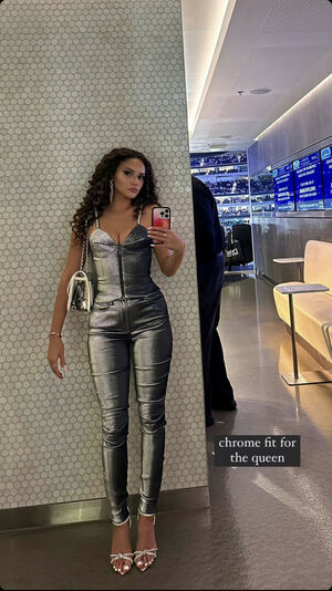 Madison Pettis OnlyFans Leak Picture - Thumbnail OhKgPzuxB5