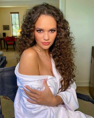 Madison Pettis OnlyFans Leak Picture - Thumbnail fP2OfVtbnT