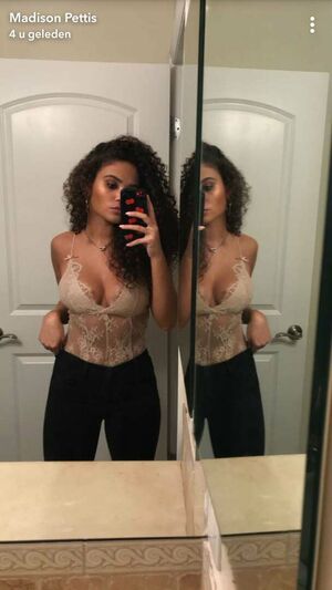 Madison Pettis OnlyFans Leak Picture - Thumbnail r59dsWHvhG