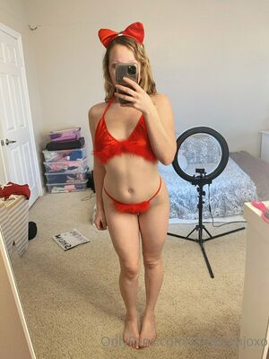 Madisonjoxo OnlyFans Leak Picture - Thumbnail v4Yw1x4SSv