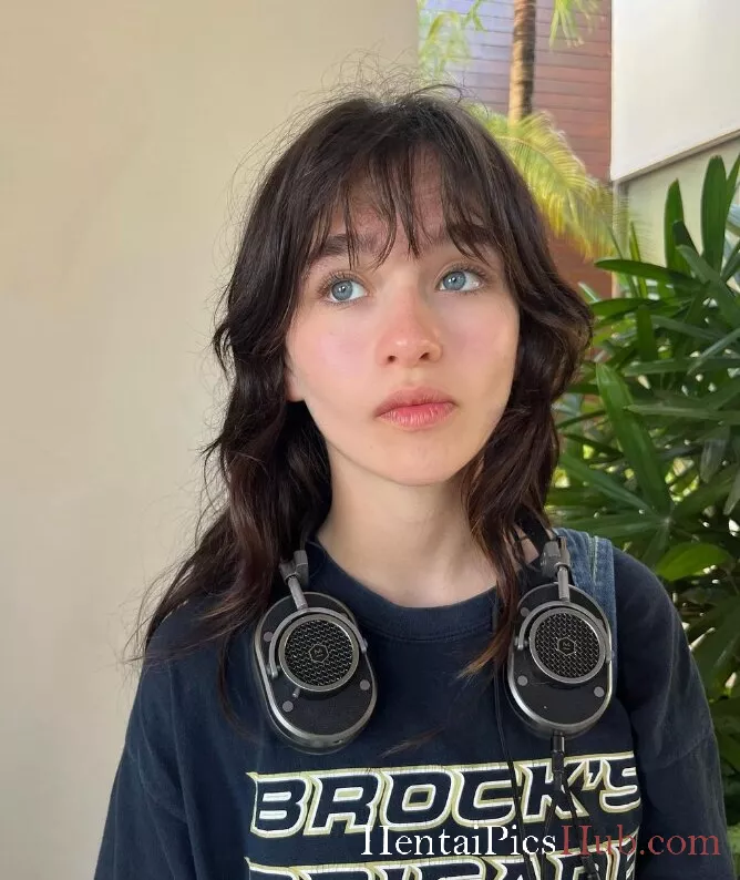 Malina Weissman Nude OnlyFans Leak Photo QLFPdryPqt