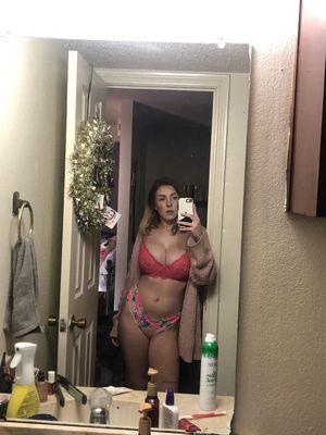 Megan Bitchell OnlyFans Leak Picture - Thumbnail Af68y7zTin