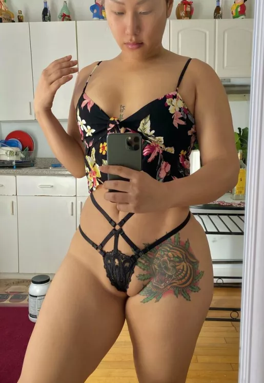 Megan Kim OnlyFans Leak Picture - Thumbnail k4WOR3zQpR