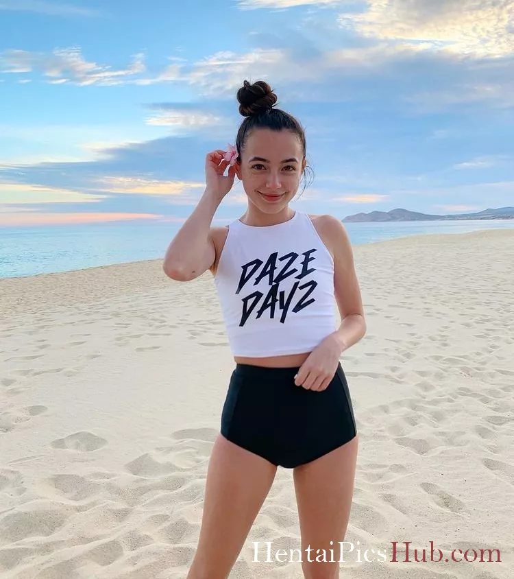 Merrell Twins Nude OnlyFans Leak Photo QzklahydQW