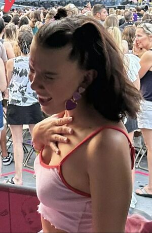 Millie Bobby Brown OnlyFans Leak Picture - Thumbnail 2togekDsci