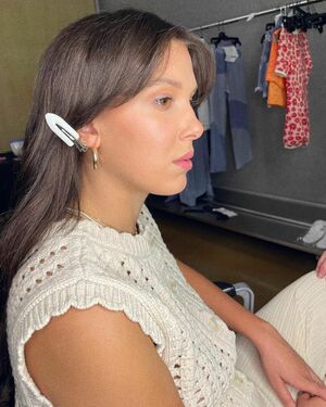 Millie Bobby Brown OnlyFans Leak Picture - Thumbnail QnJWjDpJnK