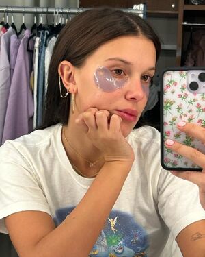 Millie Bobby Brown OnlyFans Leak Picture - Thumbnail acd5S8XO5j