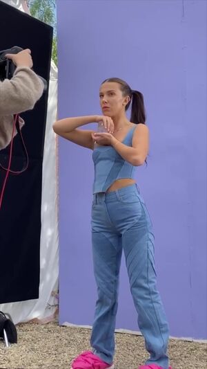 Millie Bobby Brown OnlyFans Leak Picture - Thumbnail lepNR5C6XQ