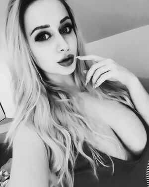 Missrachaelcx OnlyFans Leak Picture - Thumbnail cBZBjdtx7N