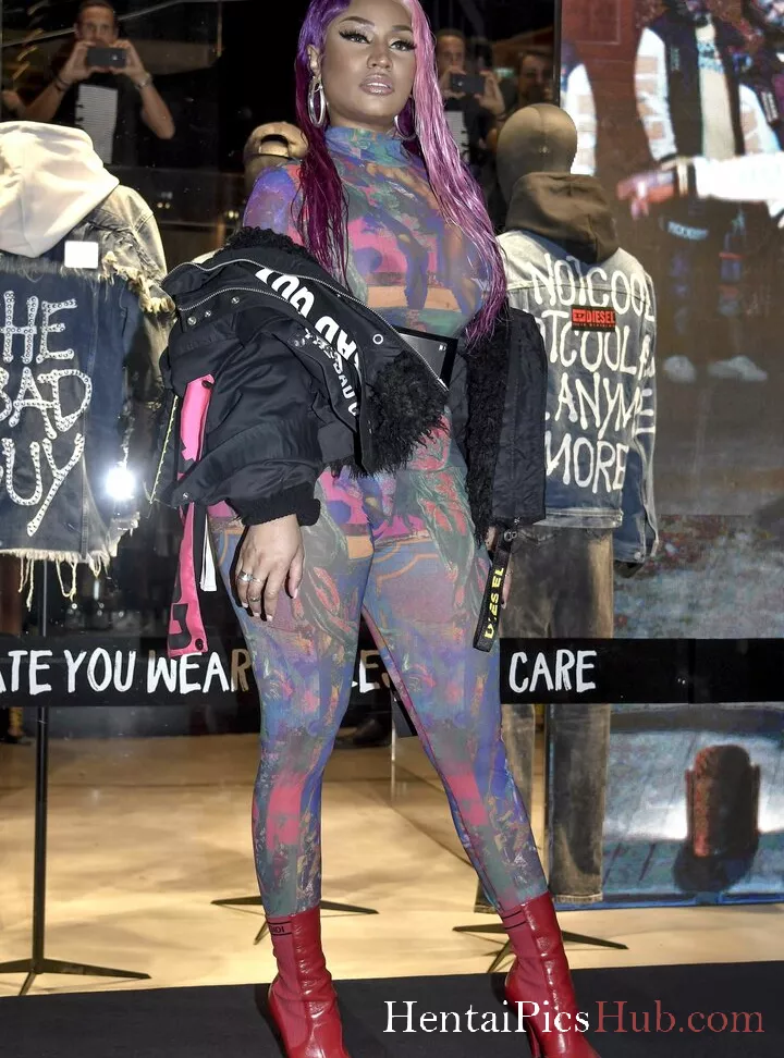 Nicki Minaj Nude OnlyFans Leak Photo O6QJZ2zzHX