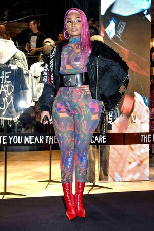 Nicki Minaj OnlyFans Leak Picture - Thumbnail XAXMpipBNb