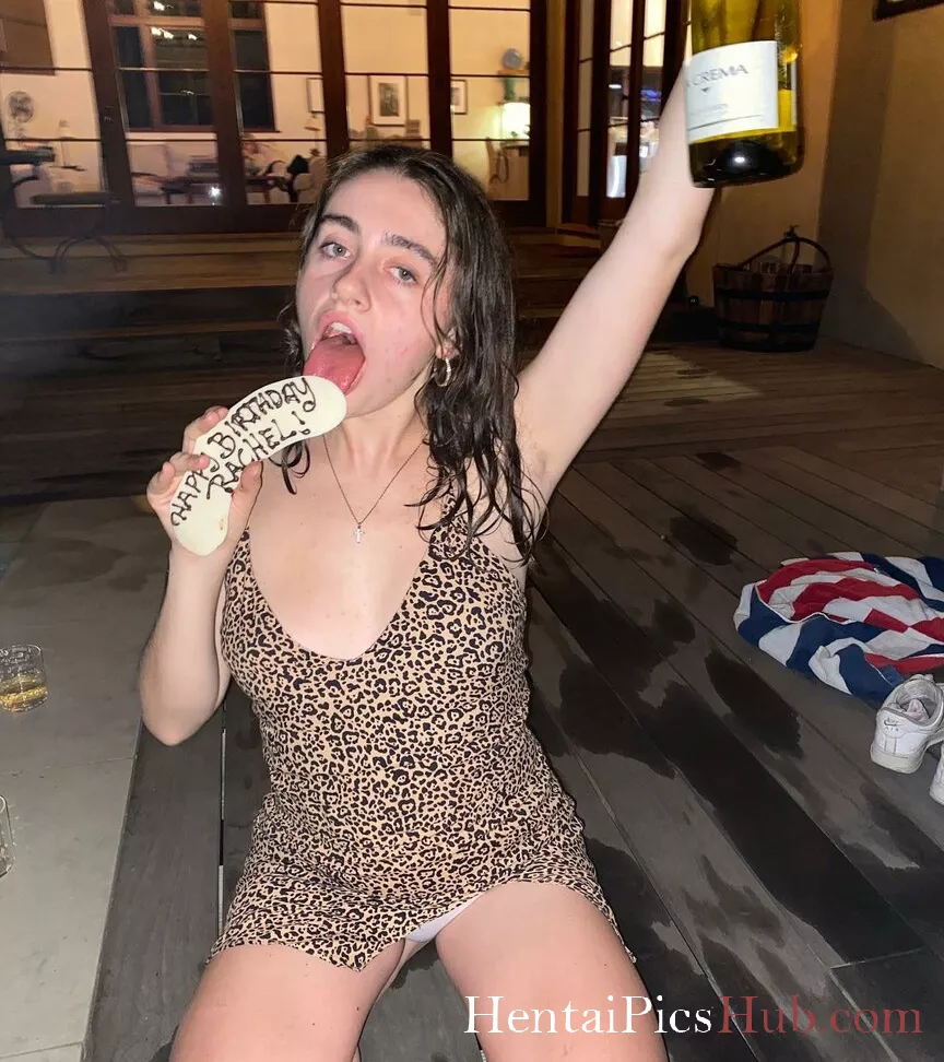 Rachel Anne Sennott Nude OnlyFans Leak Photo VT4UTmVlL7