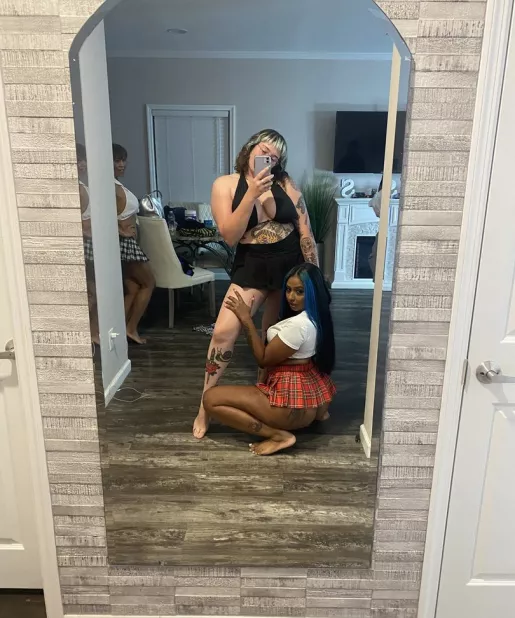 Realoliviaraine OnlyFans Leak Picture - Thumbnail mSh9cpi0K9