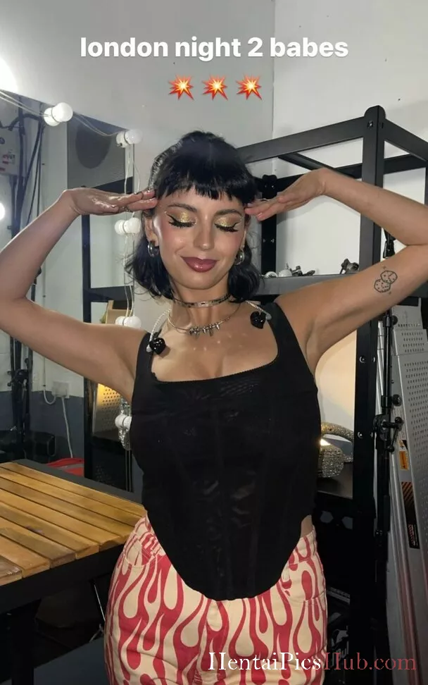 Rebecca Black Nude OnlyFans Leak Photo IuvnlY53ai