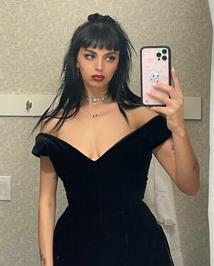 Rebecca Black OnlyFans Leak Picture - Thumbnail 3eY4AYcq9n