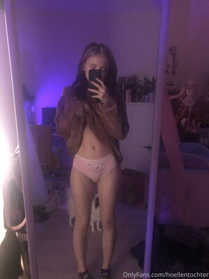 Roxane OnlyFans Leak Picture - Thumbnail ZnTBkr9vTq