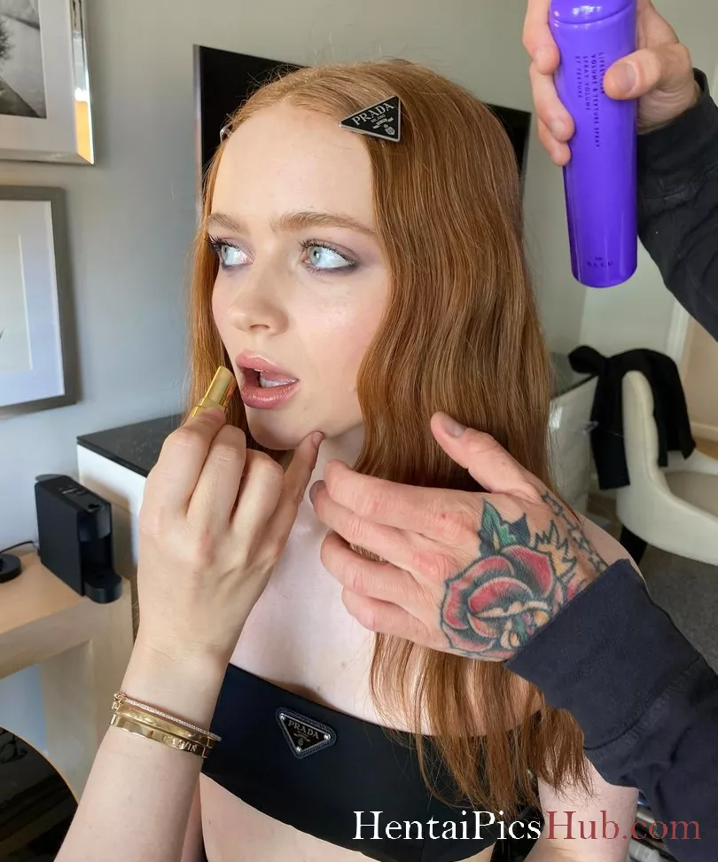 Sadie Sink Nude OnlyFans Leak Photo 6AlUPiz791