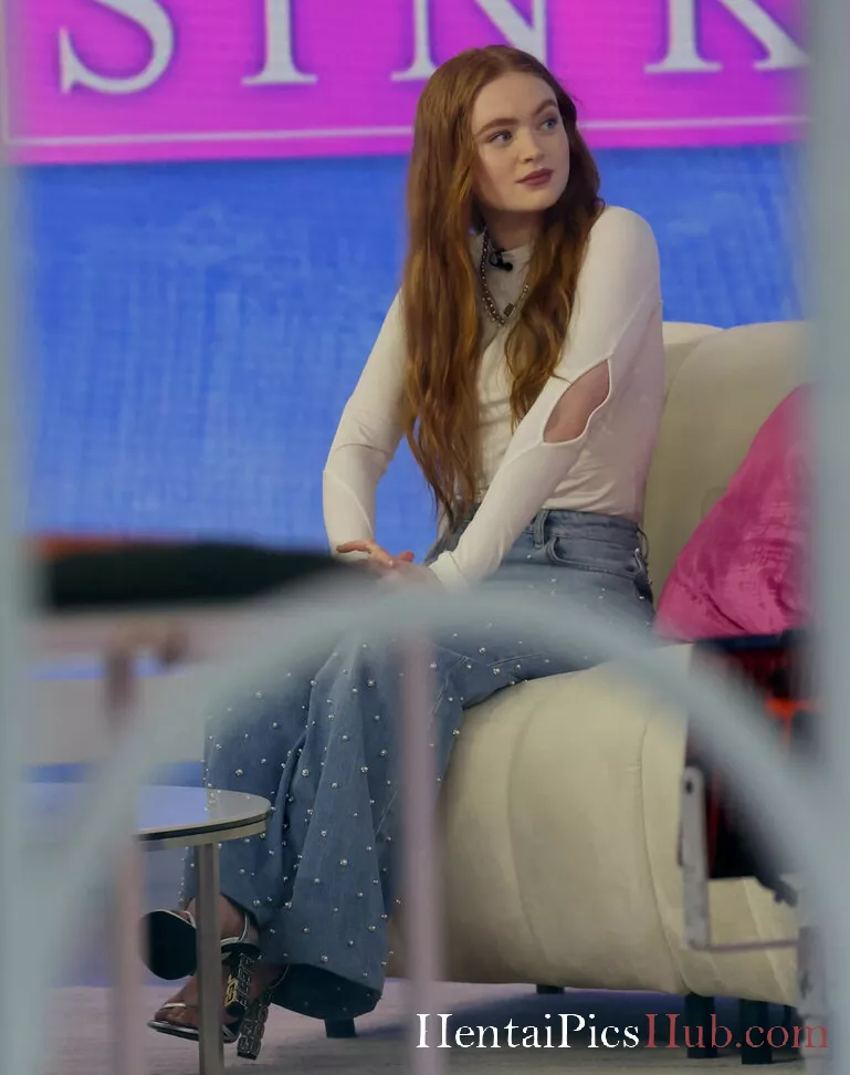 Sadie Sink Nude OnlyFans Leak Photo ISMX0uQaQ3