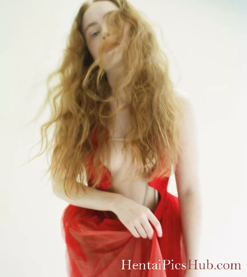 Sadie Sink Nude OnlyFans Leak Photo UBhRzMj721