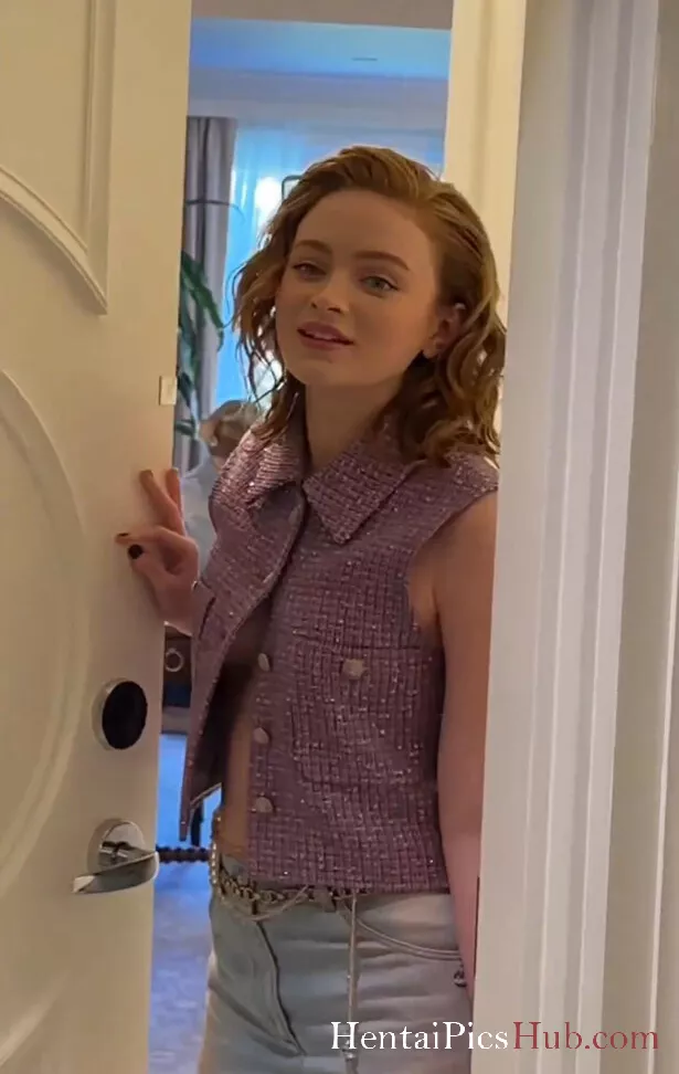 Sadie Sink Nude OnlyFans Leak Photo ivArNsa4vS