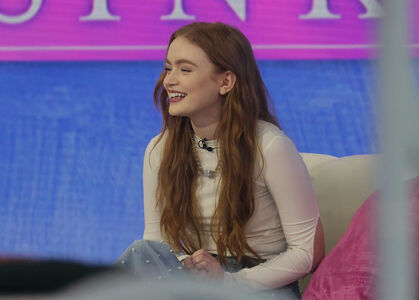 Sadie Sink OnlyFans Leak Picture - Thumbnail 4gXxQPa28Y