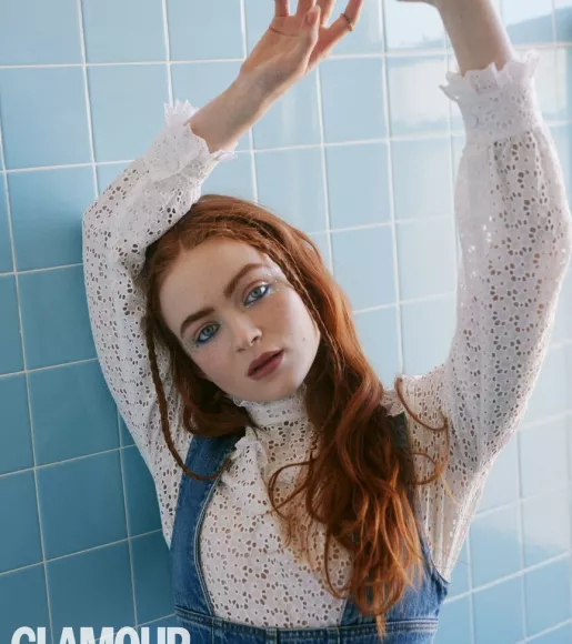 Sadie Sink OnlyFans Leak Picture - Thumbnail AYUgLdo07H