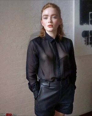 Sadie Sink OnlyFans Leak Picture - Thumbnail B8WTfczCvd