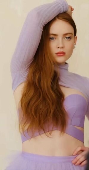 Sadie Sink OnlyFans Leak Picture - Thumbnail BoOAFna0oV