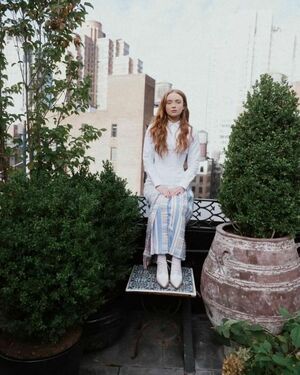 Sadie Sink OnlyFans Leak Picture - Thumbnail CZxvK4mSDm