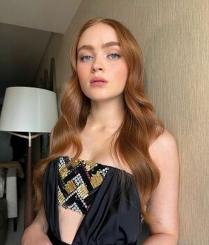 Sadie Sink OnlyFans Leak Picture - Thumbnail F2YxJdBpNa