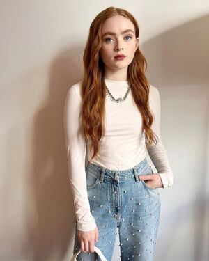 Sadie Sink OnlyFans Leak Picture - Thumbnail GDjYNS0qqp