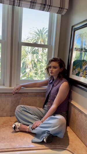 Sadie Sink OnlyFans Leak Picture - Thumbnail I7gTNbEOdD