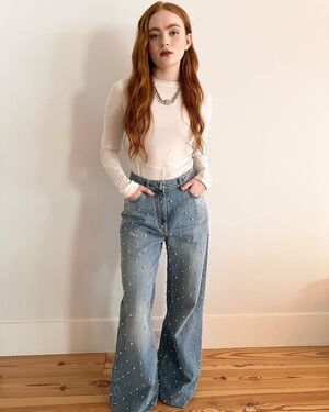 Sadie Sink OnlyFans Leak Picture - Thumbnail JfDSpGkEPJ