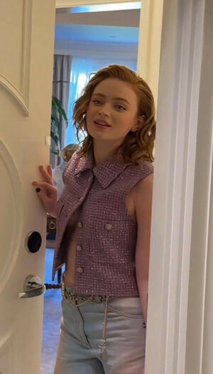 Sadie Sink OnlyFans Leak Picture - Thumbnail UwNCBMh49b