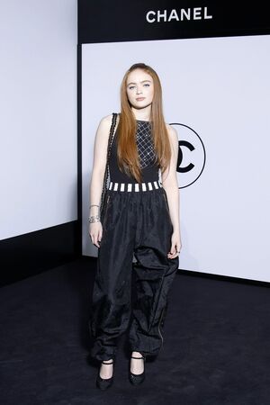 Sadie Sink OnlyFans Leak Picture - Thumbnail VUL50jXsCm