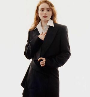 Sadie Sink OnlyFans Leak Picture - Thumbnail bYnR77joEa